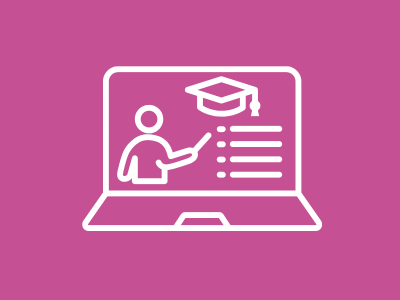 Icon für eine eCourse, das einen Laptop zeigt, auf dessen Bildschirm eine Lehrkraft, ein Akademikerhut und eine Aufzählung zu sehen sind.